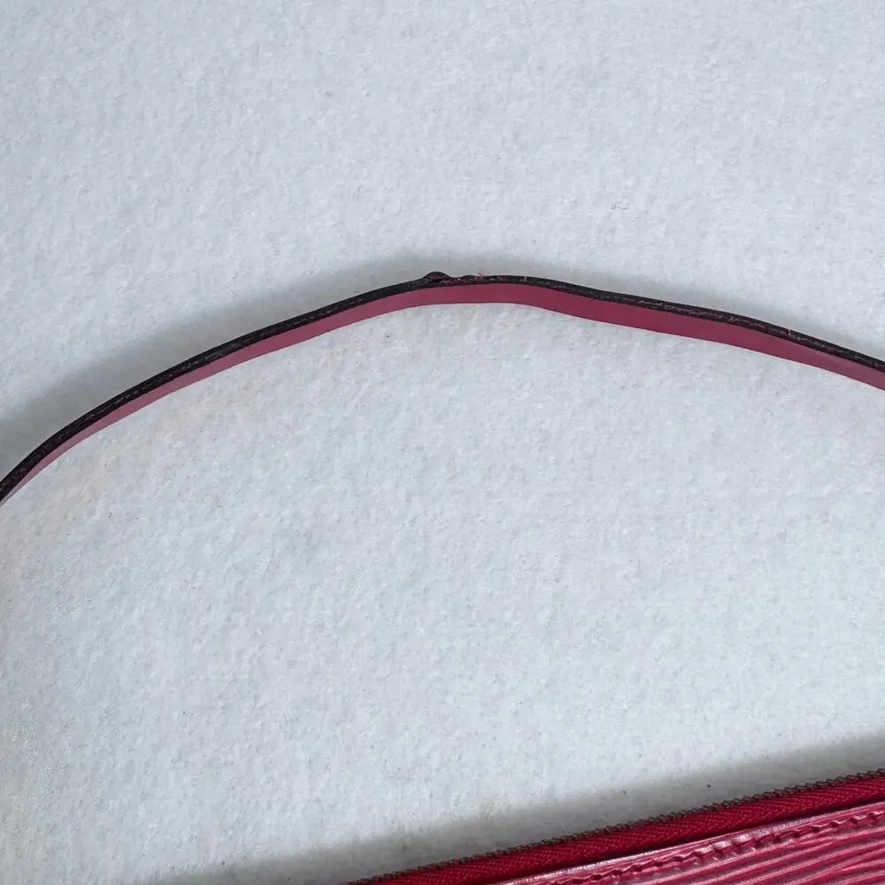 Louis Vuitton Epi Pochette Accessoires 24 Red wristlet gold hardware.